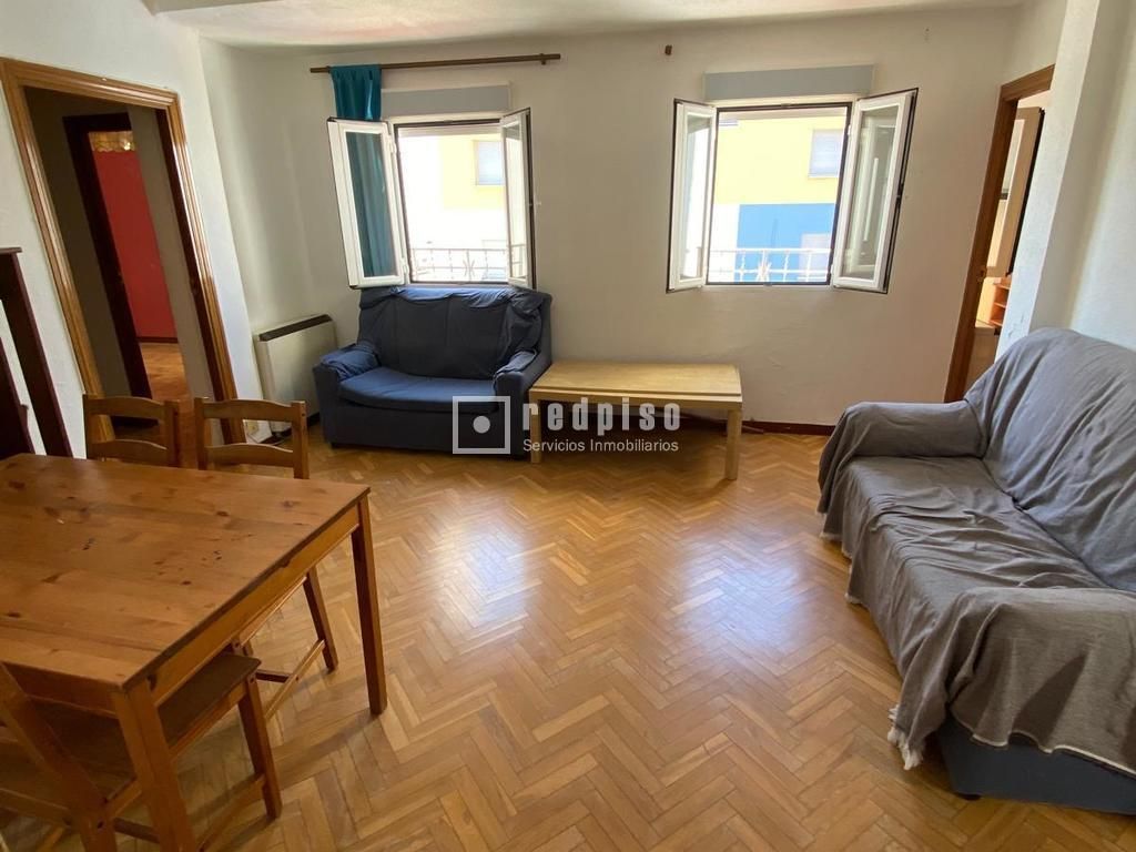 Sala de estar de Piso en venta en  Madrid Capital con Parquet
