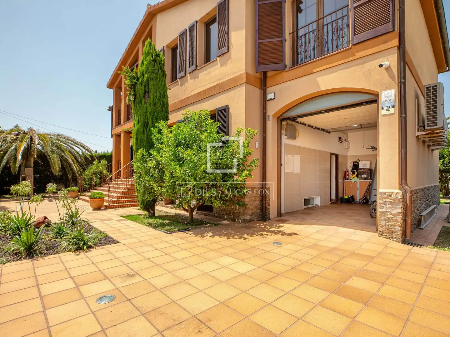 Vista exterior de Casa o chalet en venta en Empuriabrava con Aire acondicionado, Calefacción y Jardín privado