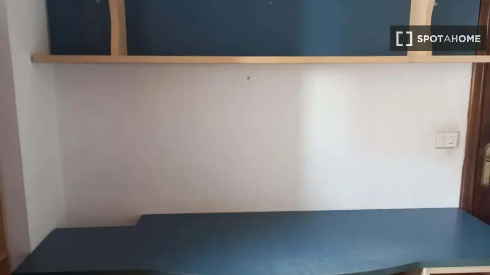 Bedroom of Flat for share in Zaragoza  with Air Conditioner, Terrace and Furnished