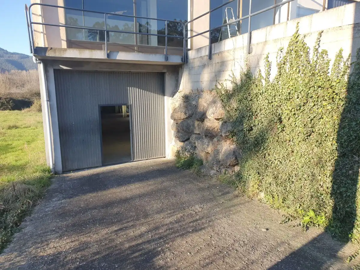 Parking of Industrial buildings for rent in Grado