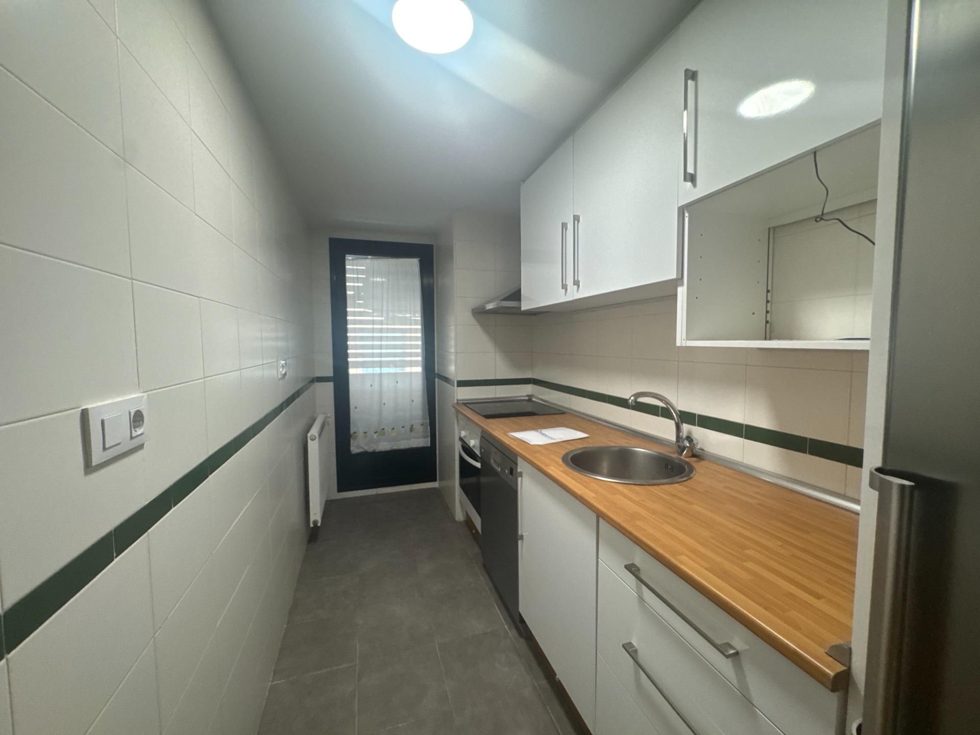 Kitchen of Flat to rent in  Madrid Capital  with Air Conditioner, Heating and Storage room