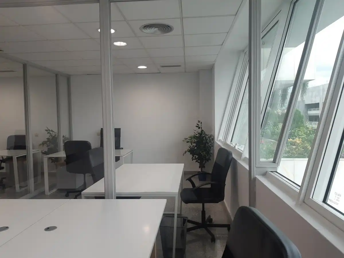 Büro zum Verkauf in Marbella mit Klimaanlage