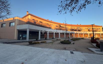 Vista exterior de Pis en venda en Navalcarnero amb Terrassa