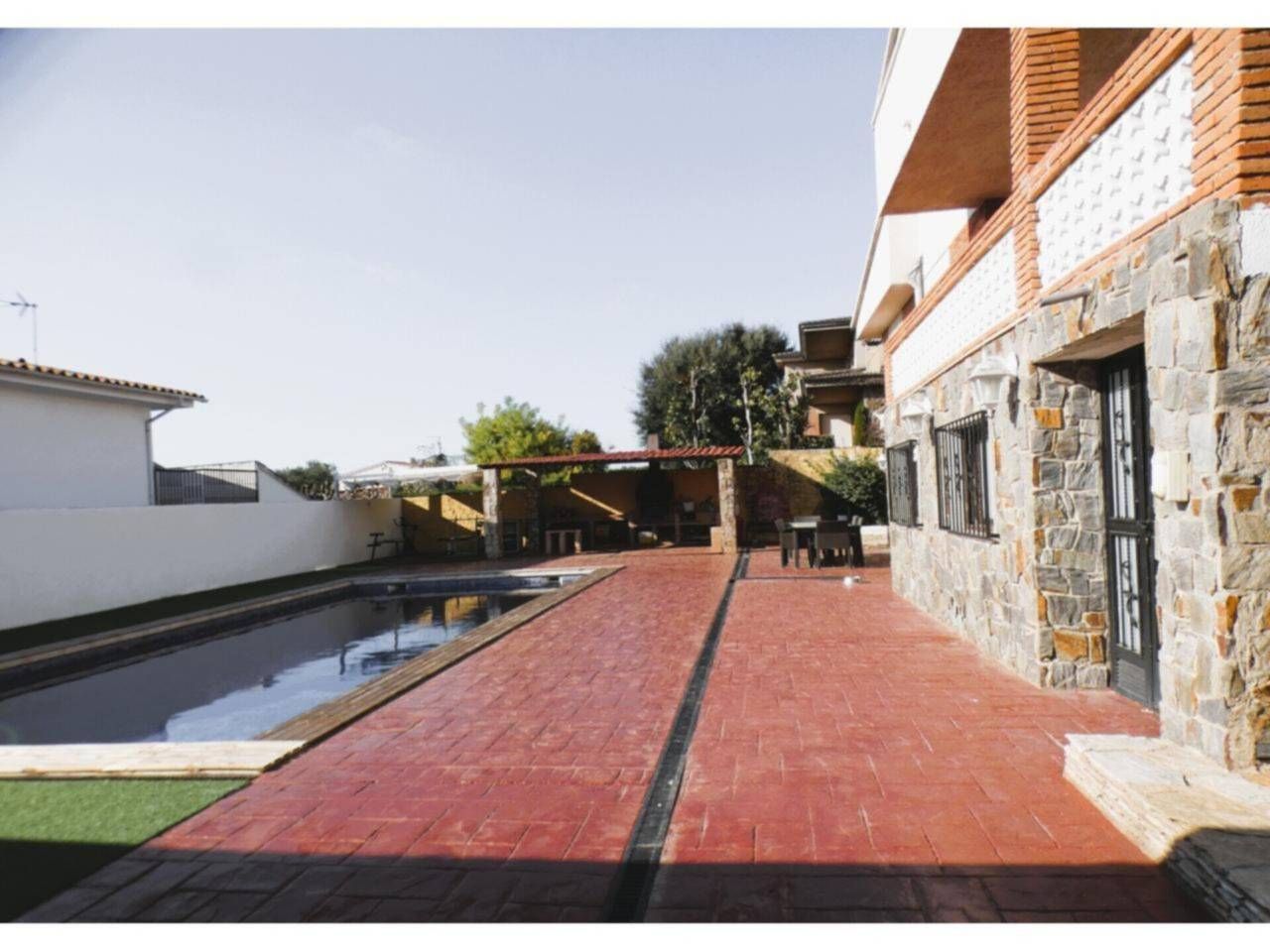 Swimming pool of House or chalet for sale in Sant Quirze del Vallès  with Heating, Private garden and Terrace