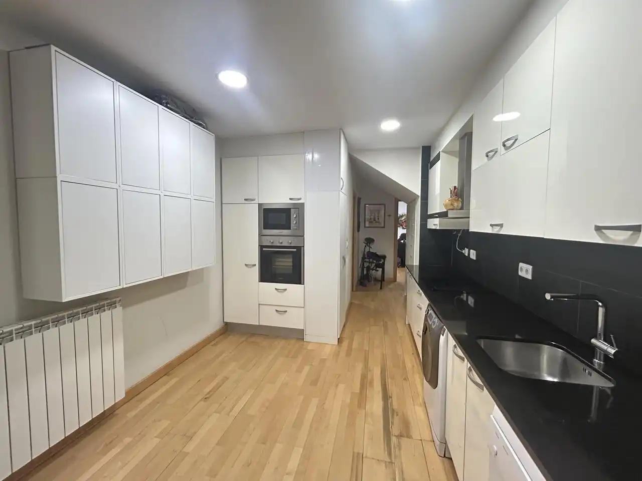 Erdgeschosswohnung mit Aufzug zum Verkauf in Calle Magallón