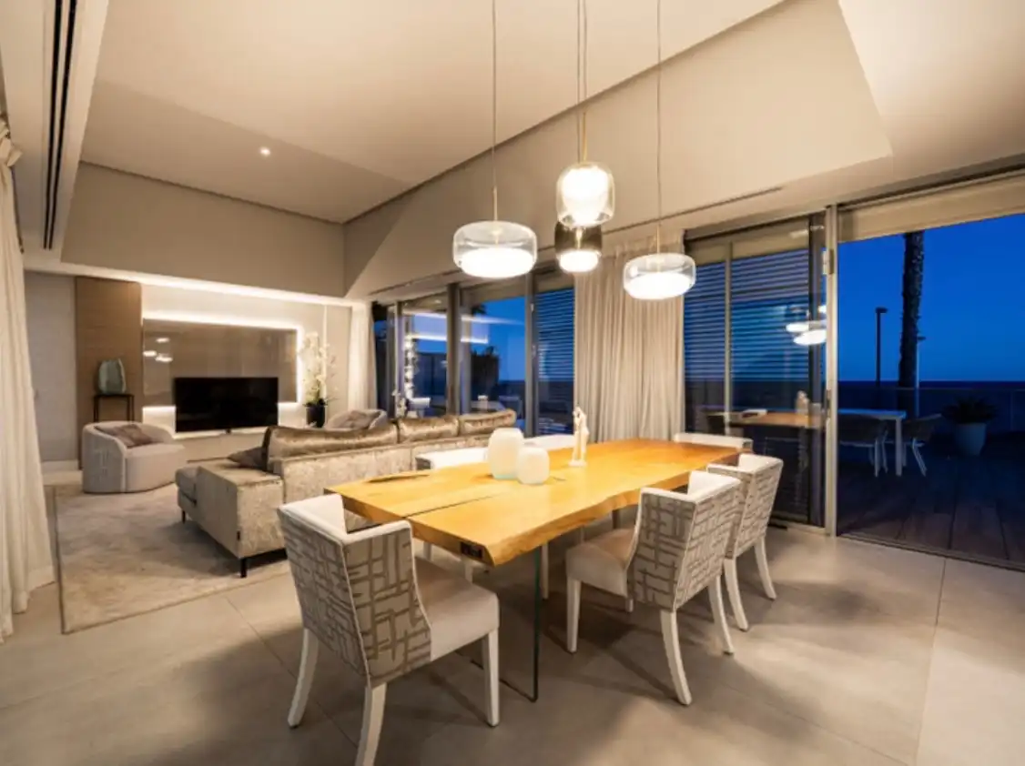 Comedor de Casa o chalet de alquiler en Estepona con Aire acondicionado, Calefacción y Jardín privado