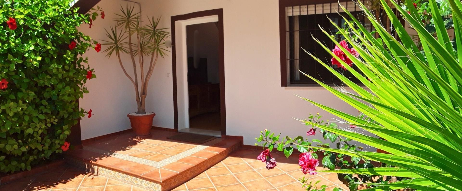 Casa adosada en venta en Chipiona con Terraza y Balcón
