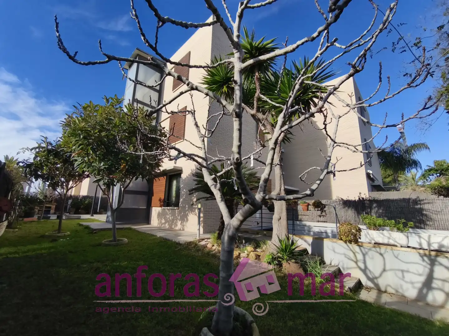 Jardín de Casa adosada en venta en Torredembarra con Aire acondicionado, Calefacción y Jardín privado