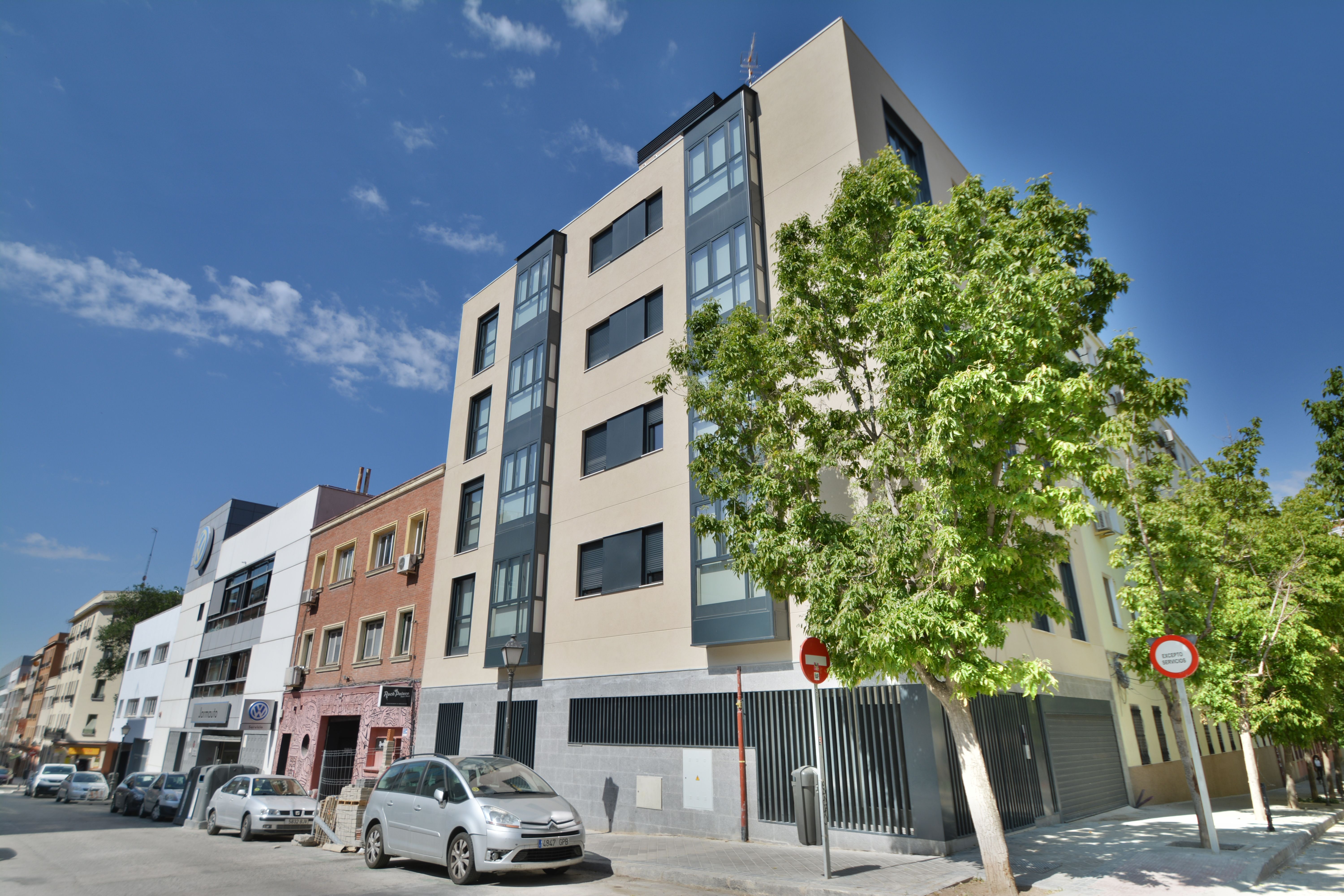 Vista exterior de Piso de alquiler en  Madrid Capital con Aire acondicionado, Calefacción y Balcón