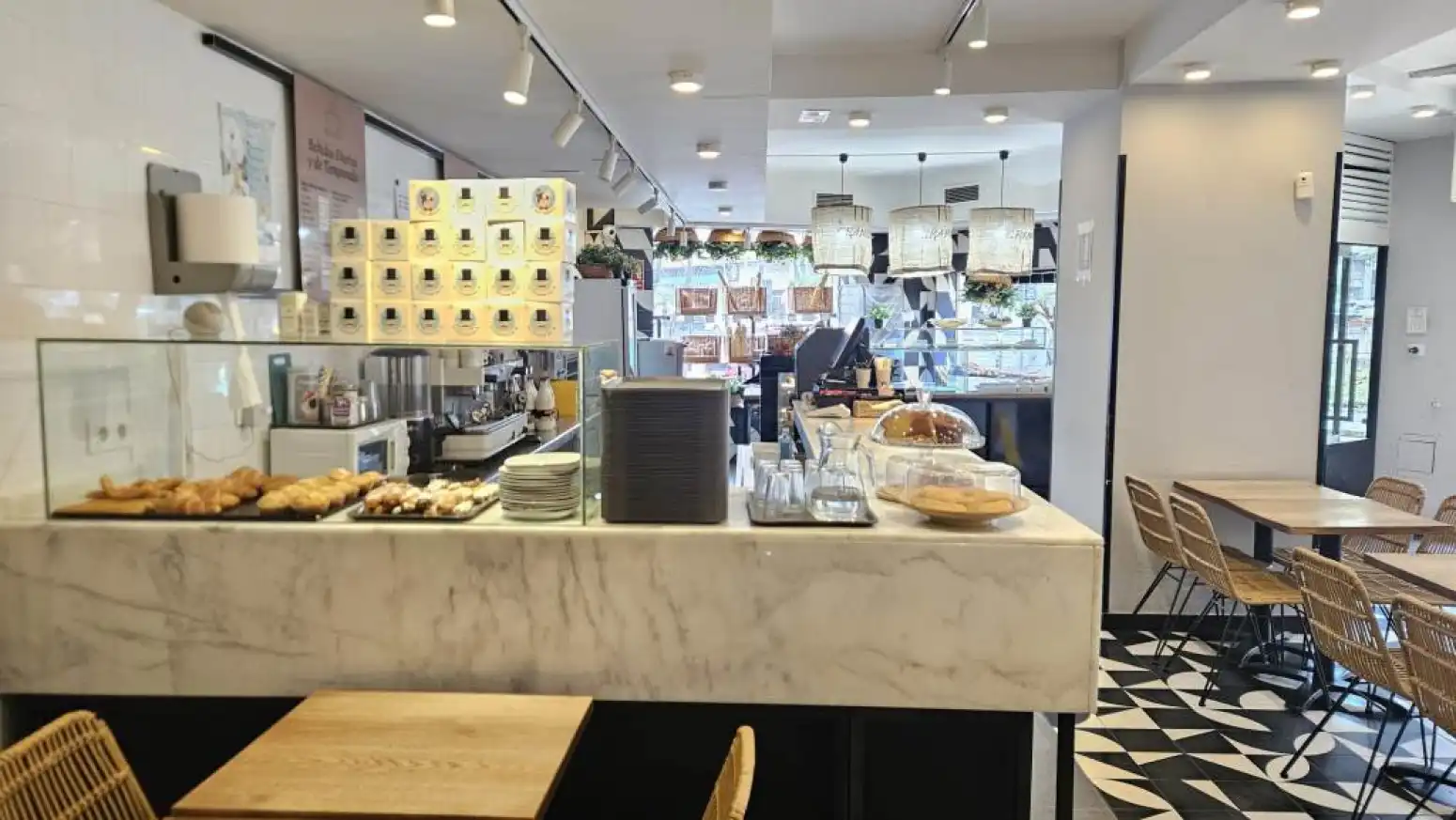 Local comercial en traspàs a Salamanca - Paseo de Carmelitas, imagen 11