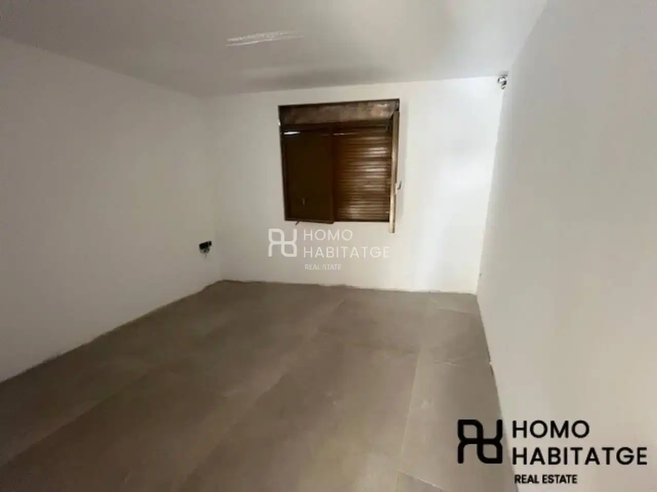Houses for sale in Sabadell  with Air Conditioner, Heating and Alarm