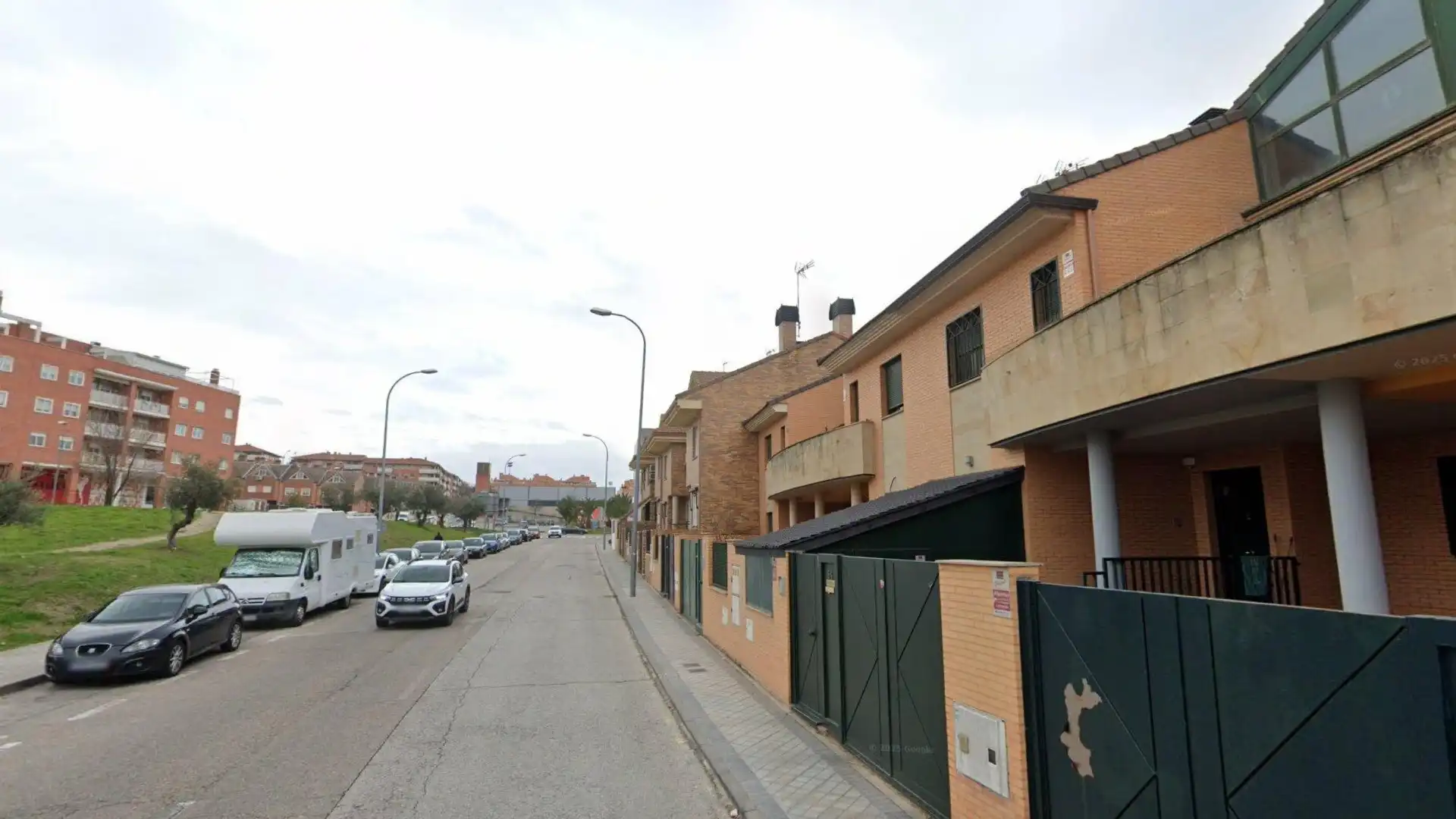 Vista exterior de Casa adosada en venda en Valdemoro amb Traster