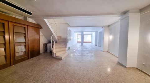 8445 El Vendrell, céntrico local 2 plantas