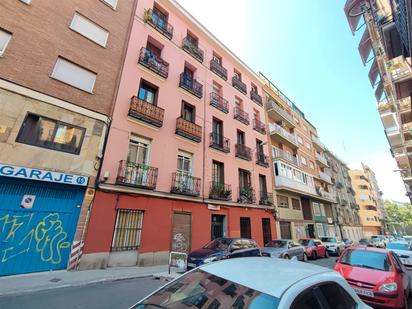 Exterior view of Flat for sale in  Madrid Capital  with Heating and Furnished