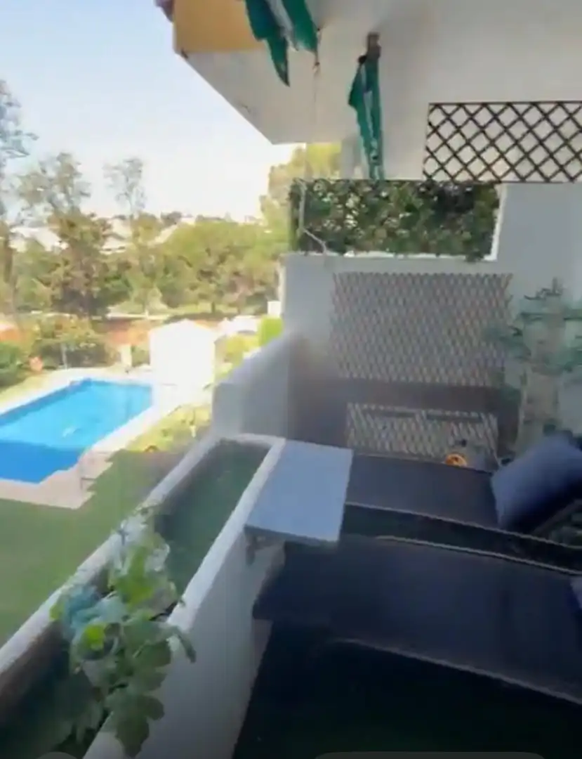 Piscina de Apartament en venda en Marbella amb Aire condicionat, Calefacció i Terrassa