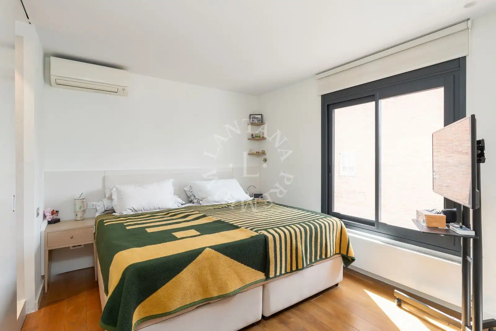Habitación de Casa o chalet en venta en Barcelona con Calefacción y Terraza