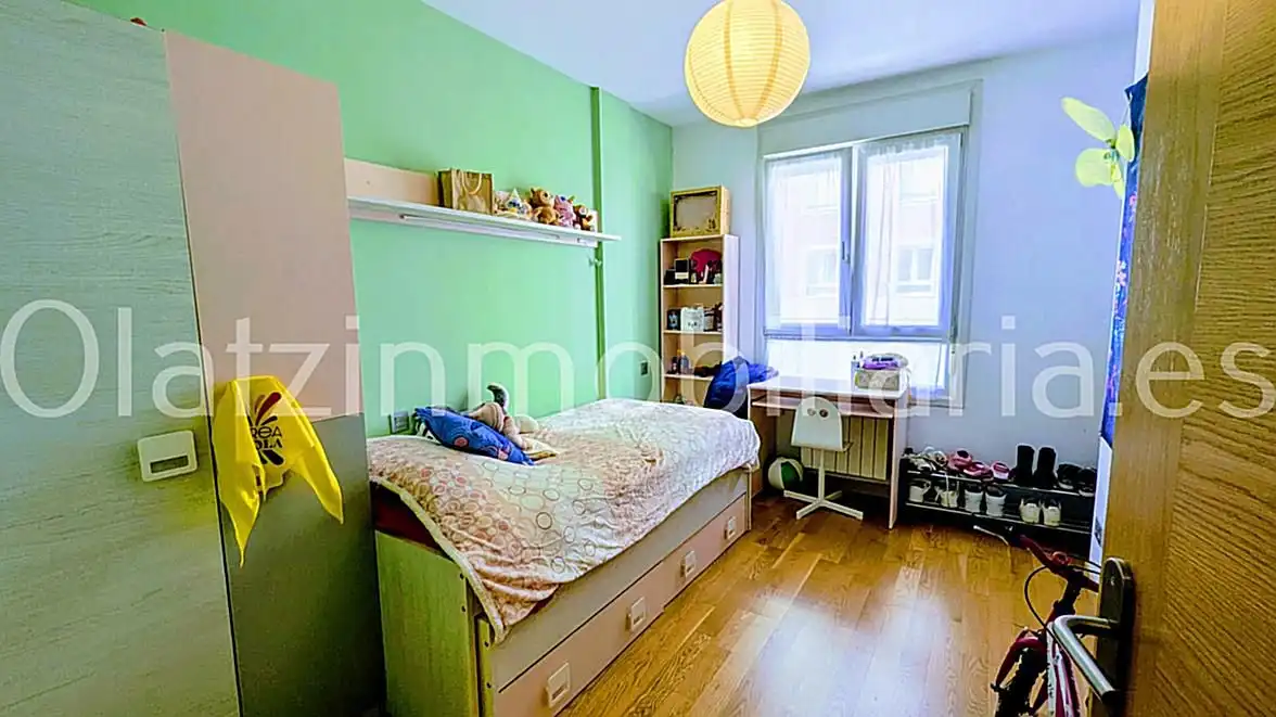 Bedroom of Flat for sale in Amorebieta-Etxano  with Heating, Balcony and Community pool