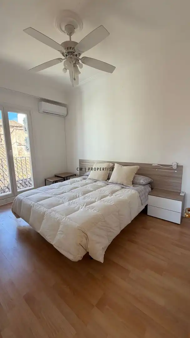 Bedroom of Flat for rent in Valencia  with Air Conditioner, Heating and Furnished