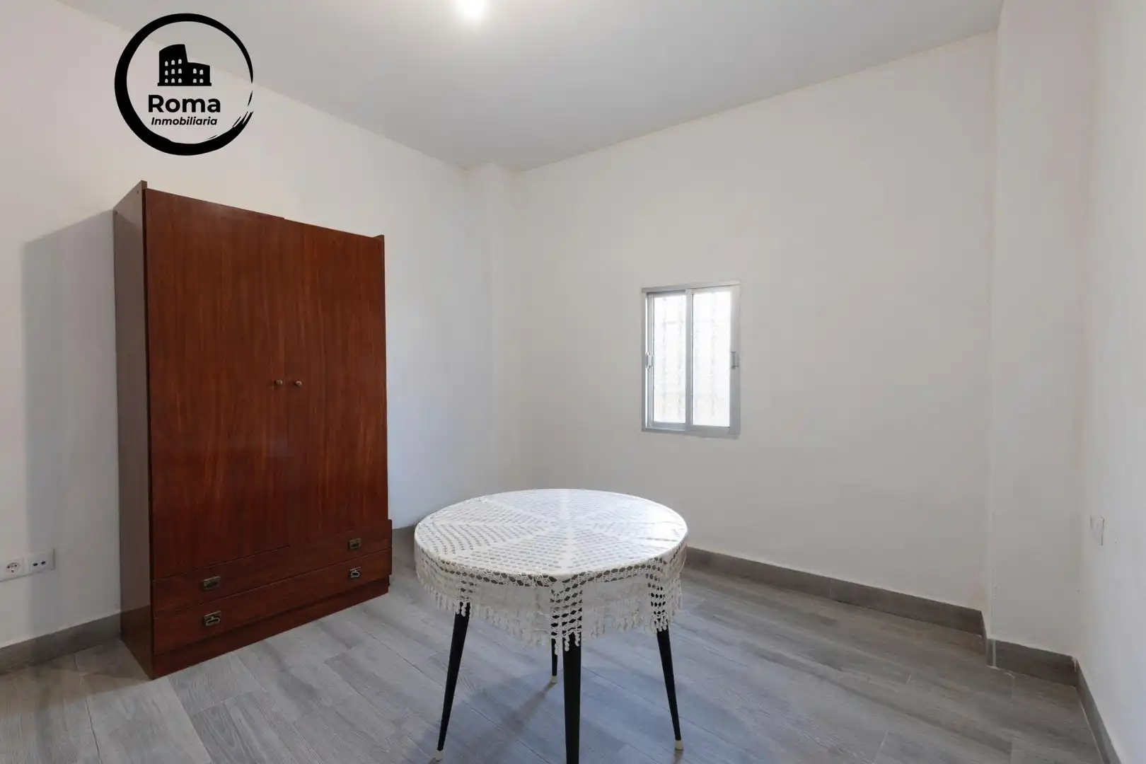 Habitación de Planta baja en venta en Moclín con Jardín privado, Amueblado y Balcón