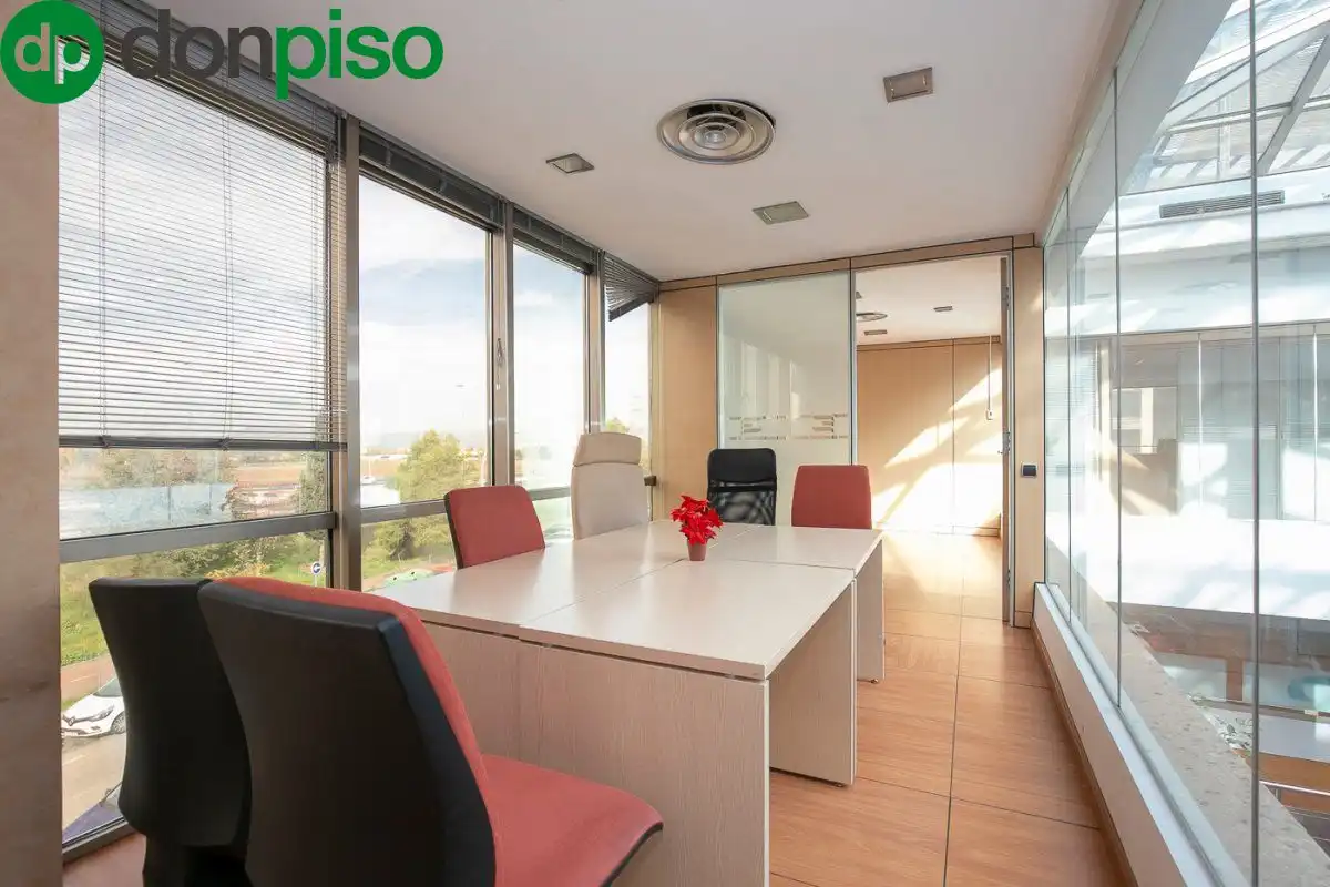 Edificio en venta en Calle FERNANDO DE LOS RIOS, Campus de la Salud