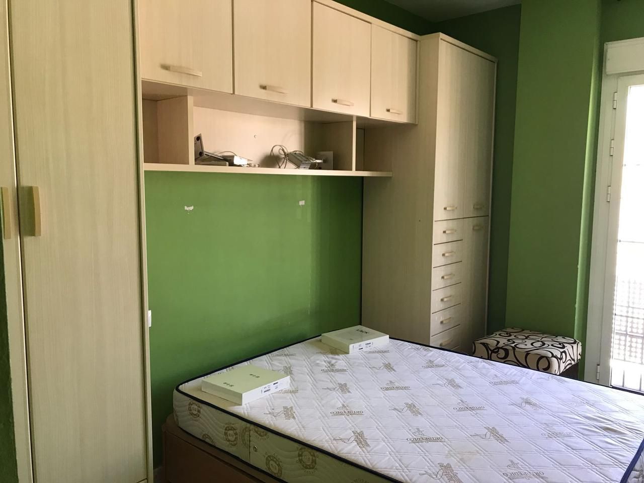 Habitación de Estudio en venta en Dos Hermanas con Aire acondicionado y Amueblado