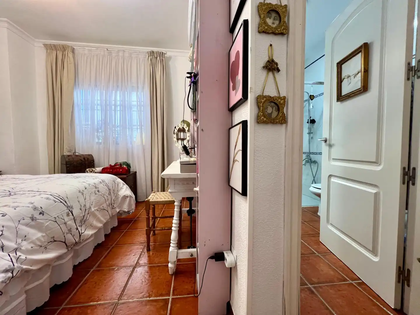 Bedroom of Detached homes for sale in Córdoba  with Air Conditioner, Heating and Terrace