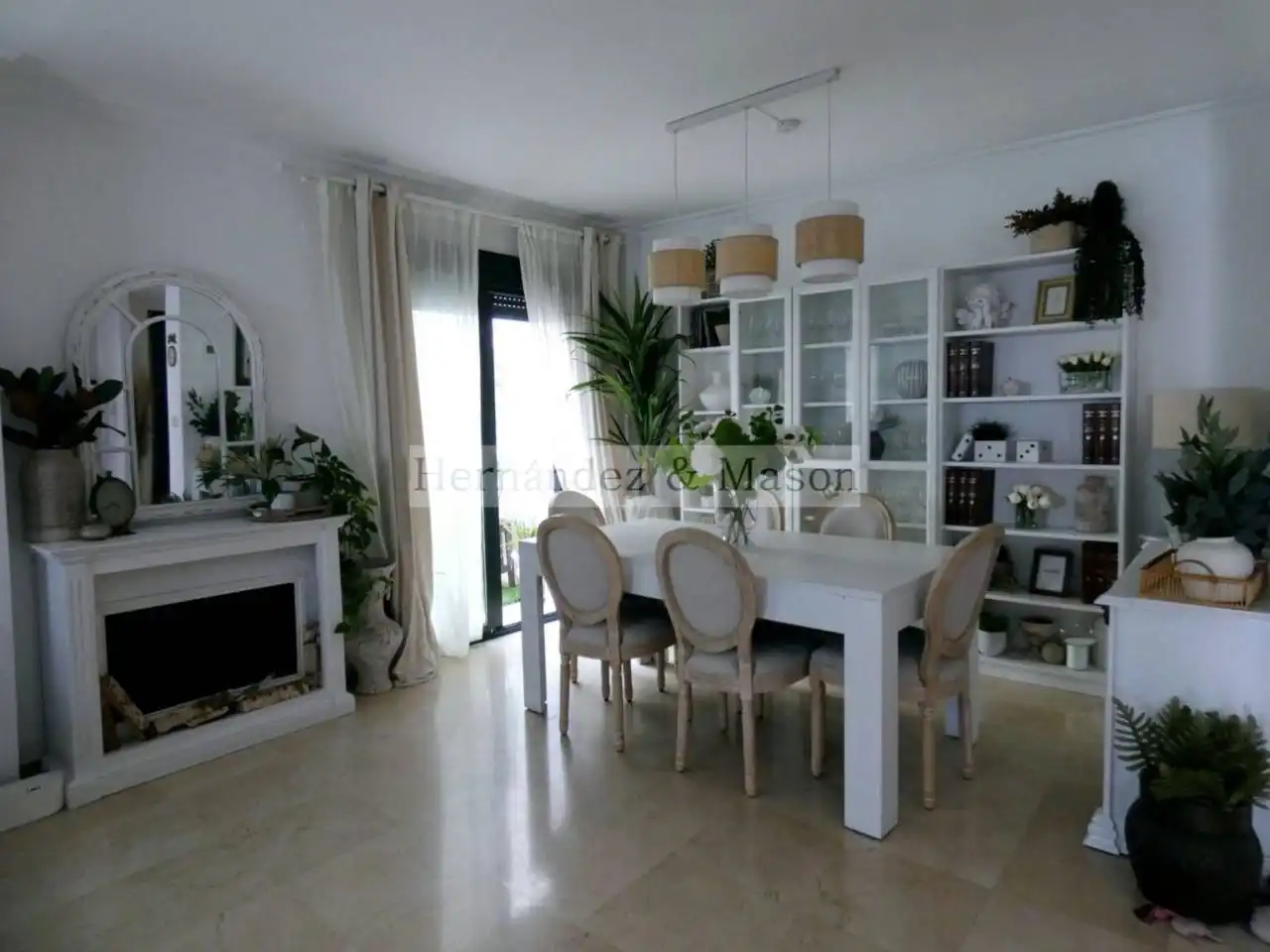 Casa aparellada amb jardí en venda a Avenida Inmaculada Concepción, imagen 4