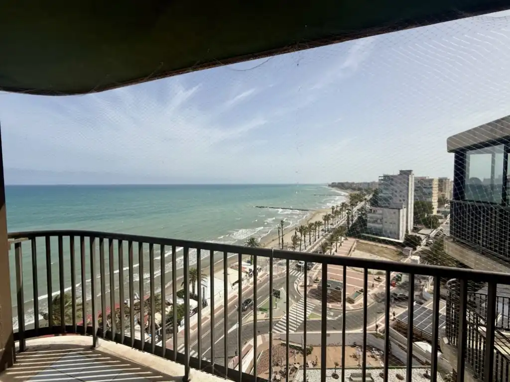 Apartament de lloguer a Avenida Ferrandis Salvador, Heliópolis