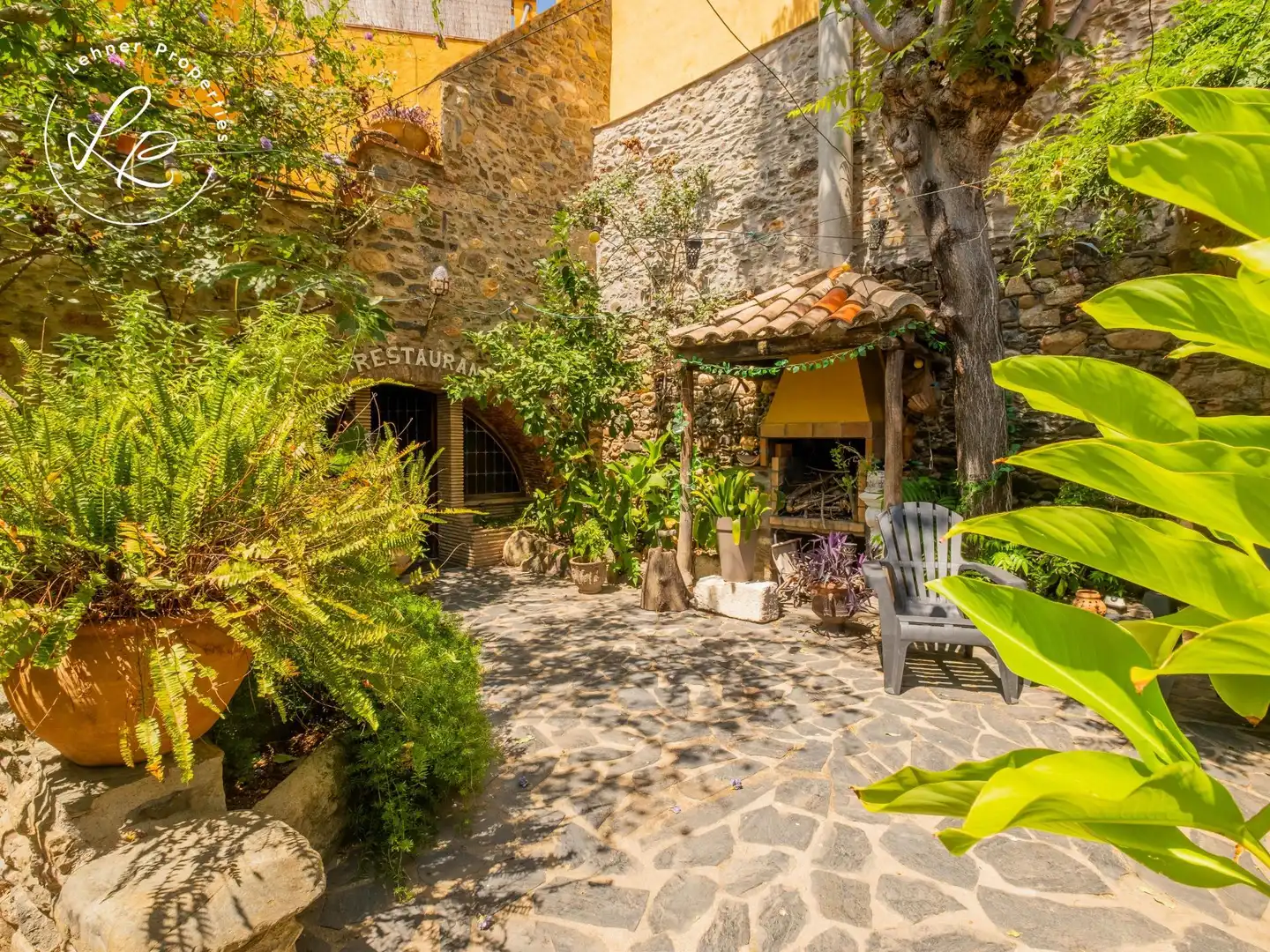 Finca rústica en venda en Garriguella amb Calefacció i Terrassa