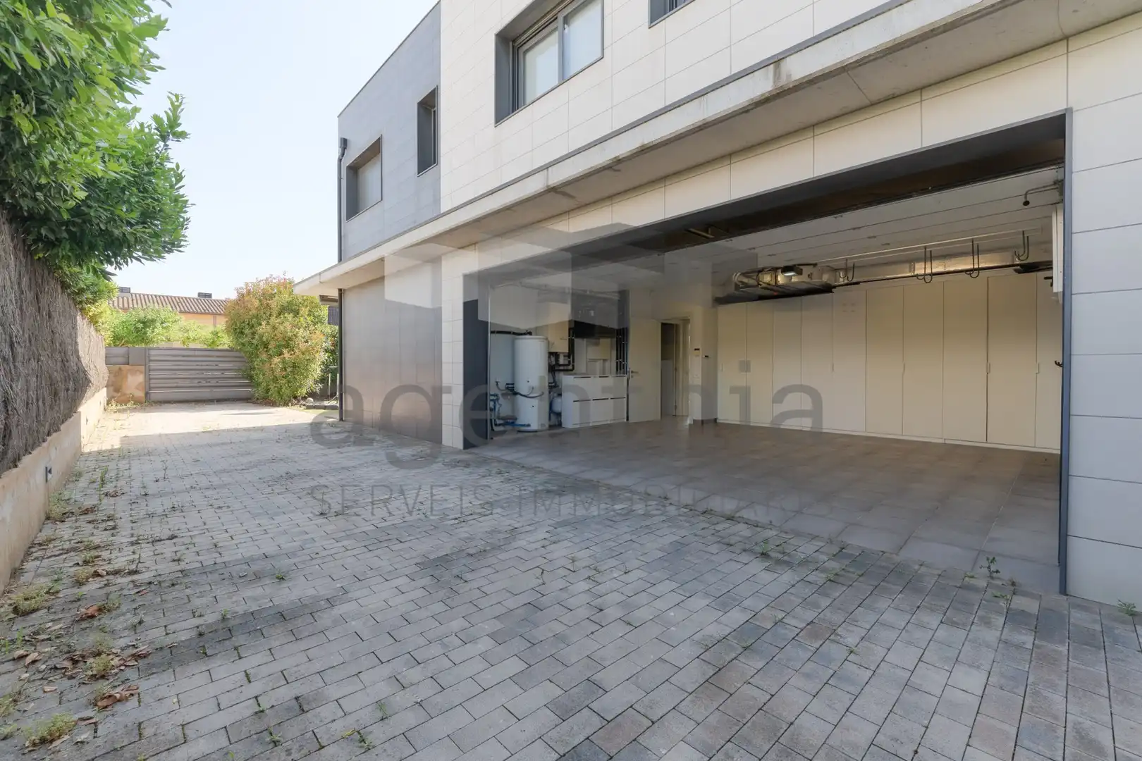 Exterior view of Houses for sale in Vilobí d'Onyar  with Heating, Storage room and Furnished