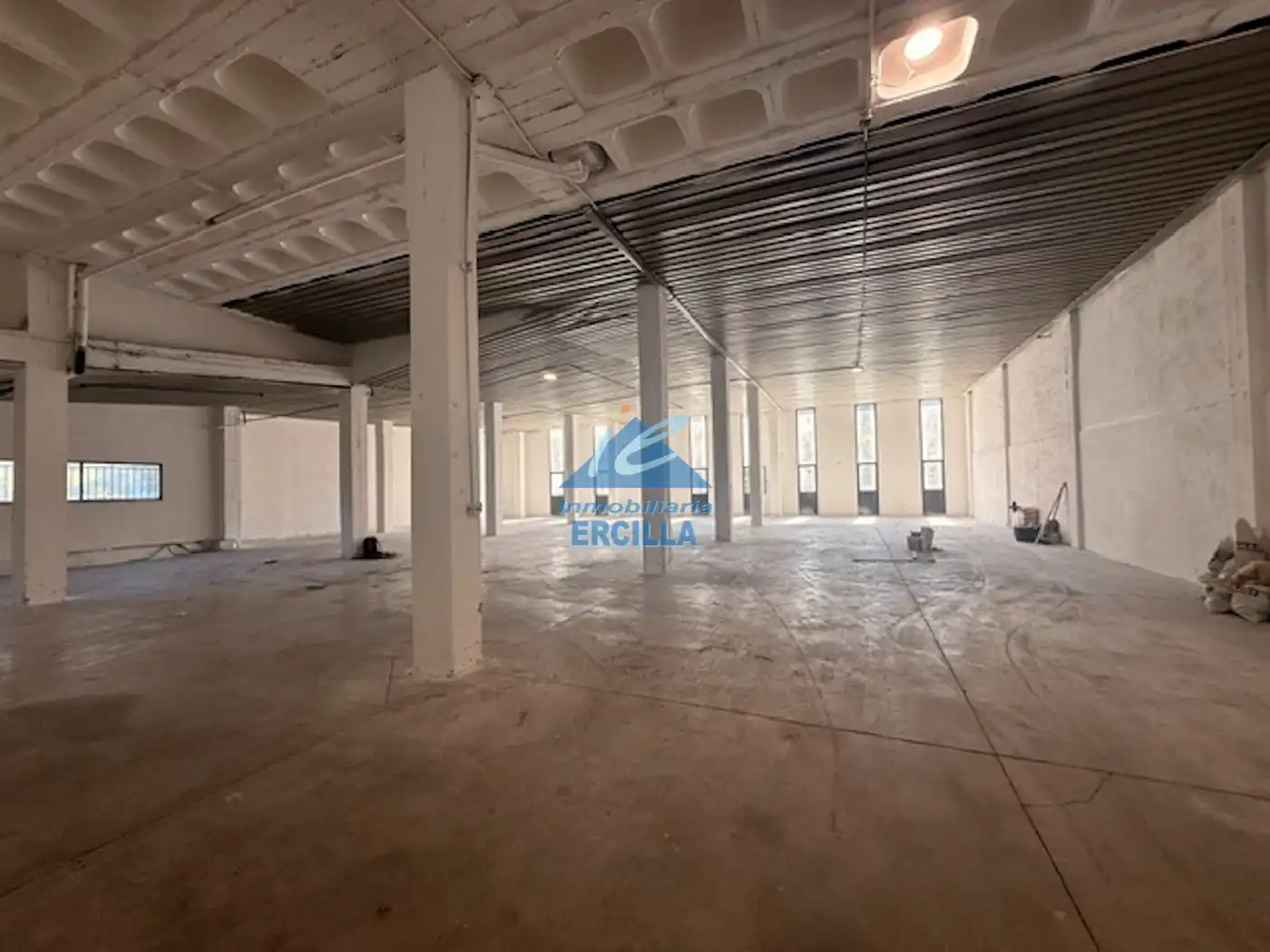 Industrial building to rent in Arrigorriaga