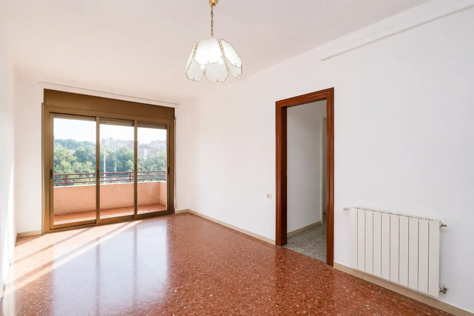 Piso en venta en Esplugues de Llobregat con Calefacción y Balcón