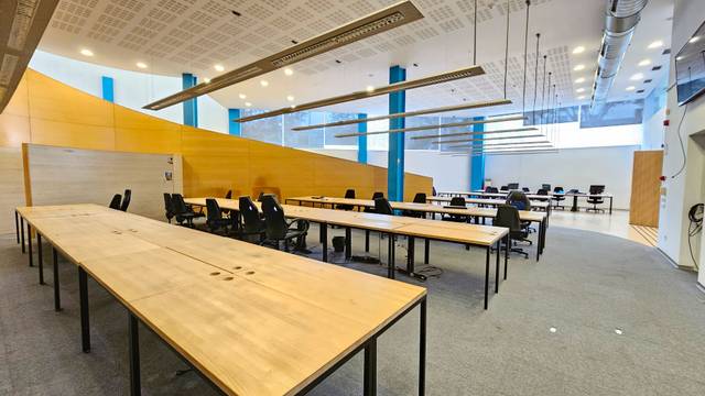 Oficina en Alquiler en Carrer d'Àvila en El Parc i la Llacuna del Poblenou