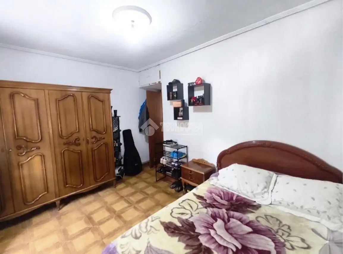 Dormitori de Pis en venda en Guadalajara amb Aire condicionat, Calefacció i Terrassa