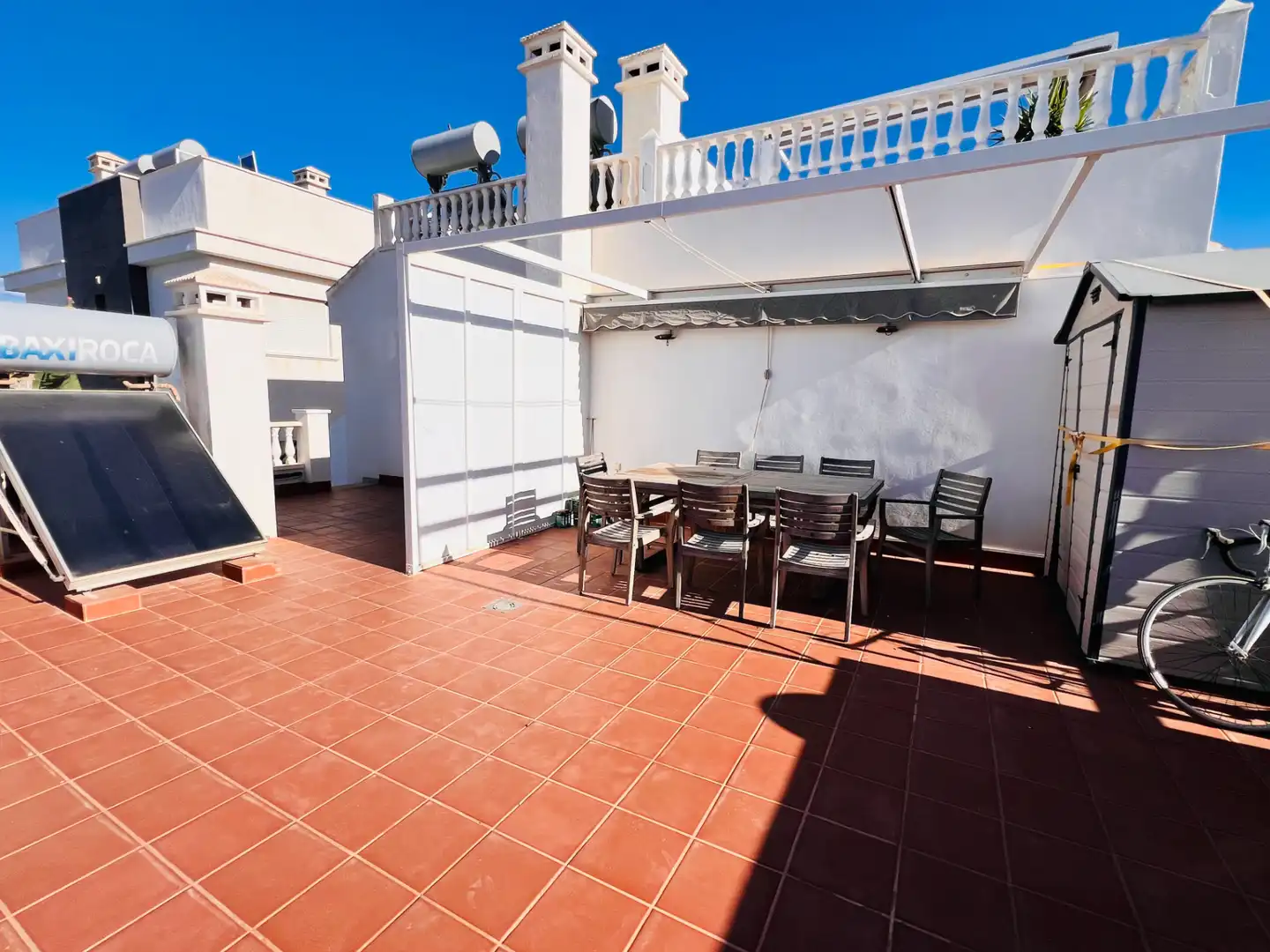 Terraza de Casa o chalet en venta en Torrevieja con Jardín privado, Terraza y Amueblado