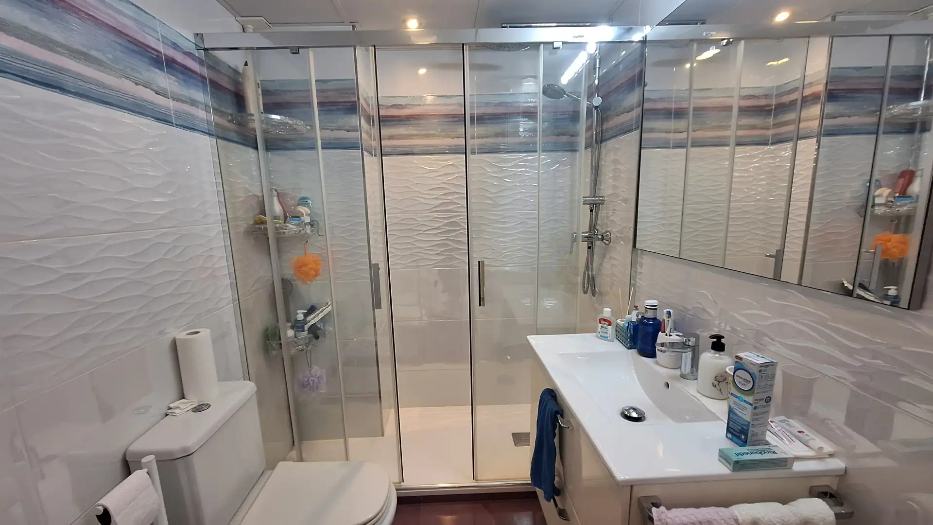 Bany de Pis en venda en Estepona amb Aire condicionat, Calefacció i Terrassa