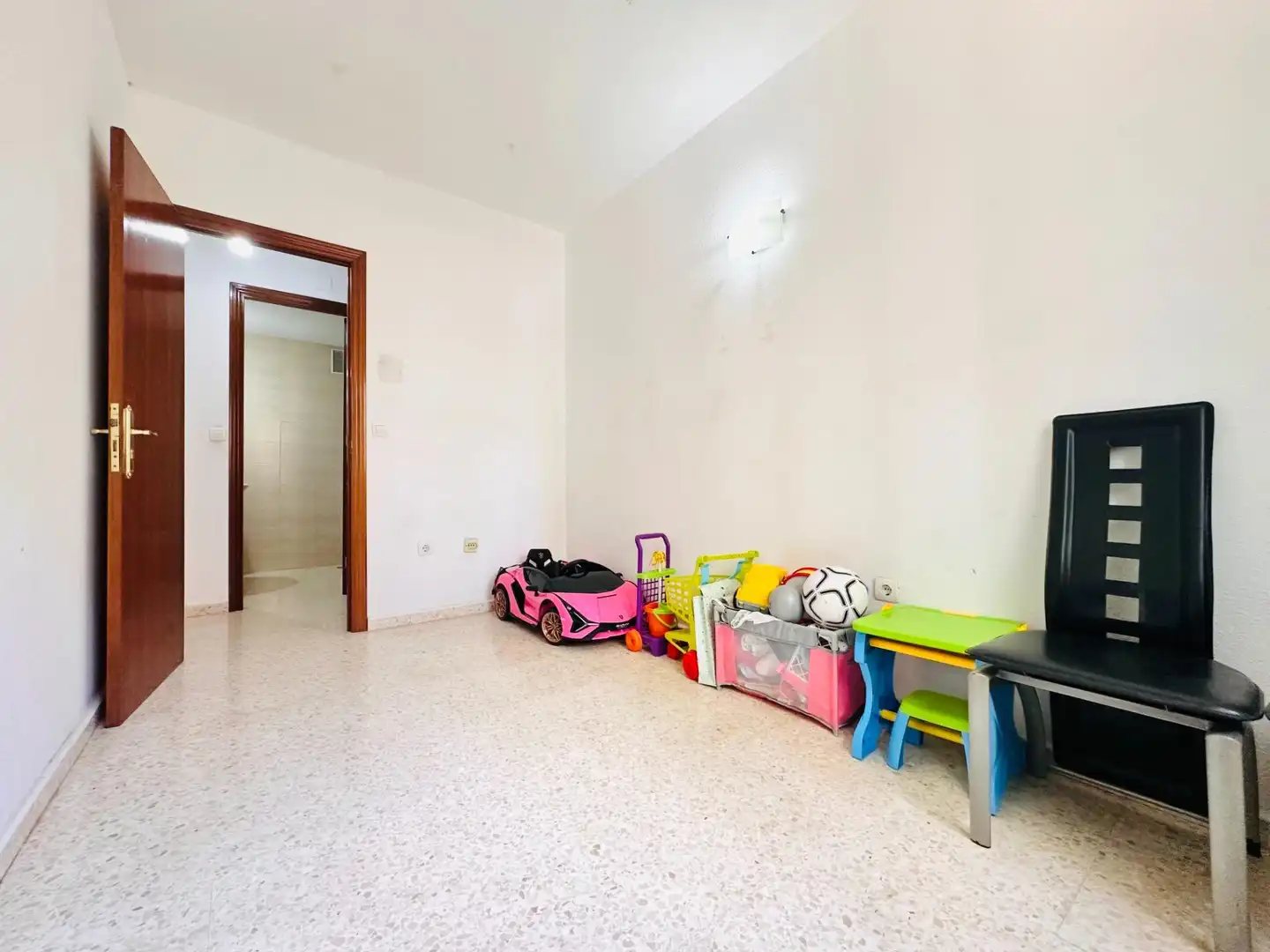 Flat with lift for sale in Calle Calle Pintor Soriano Quirós 18, imagen 20