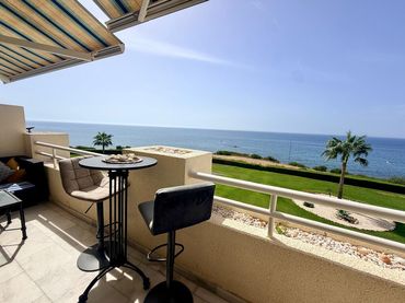 Apartment with pool for sale in El Faro de Calaburra - Chaparral