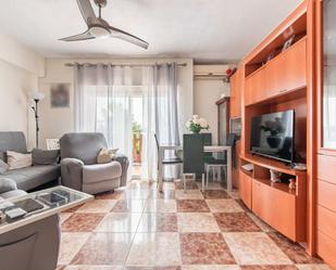 Sala d'estar de Pis en venda en San Sebastián de los Reyes amb Aire condicionat i Terrassa