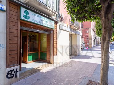 Locale commerciale in vendita a Raval de Robuster