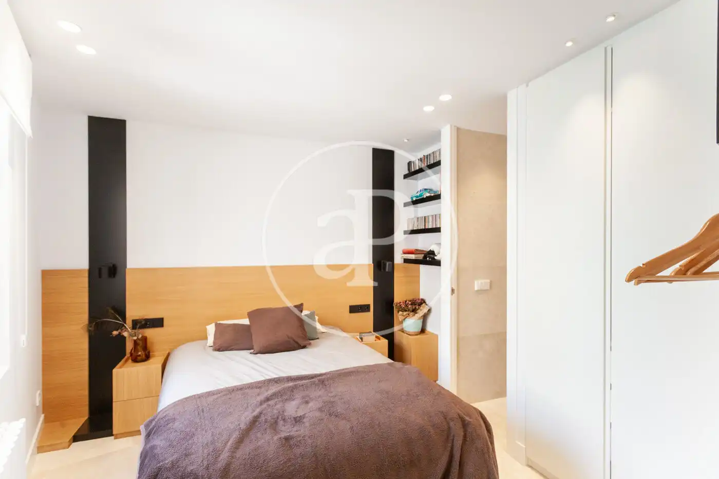 Bedroom of Flat for sale in Madrid  with Air Conditioner, Heating and Terrace