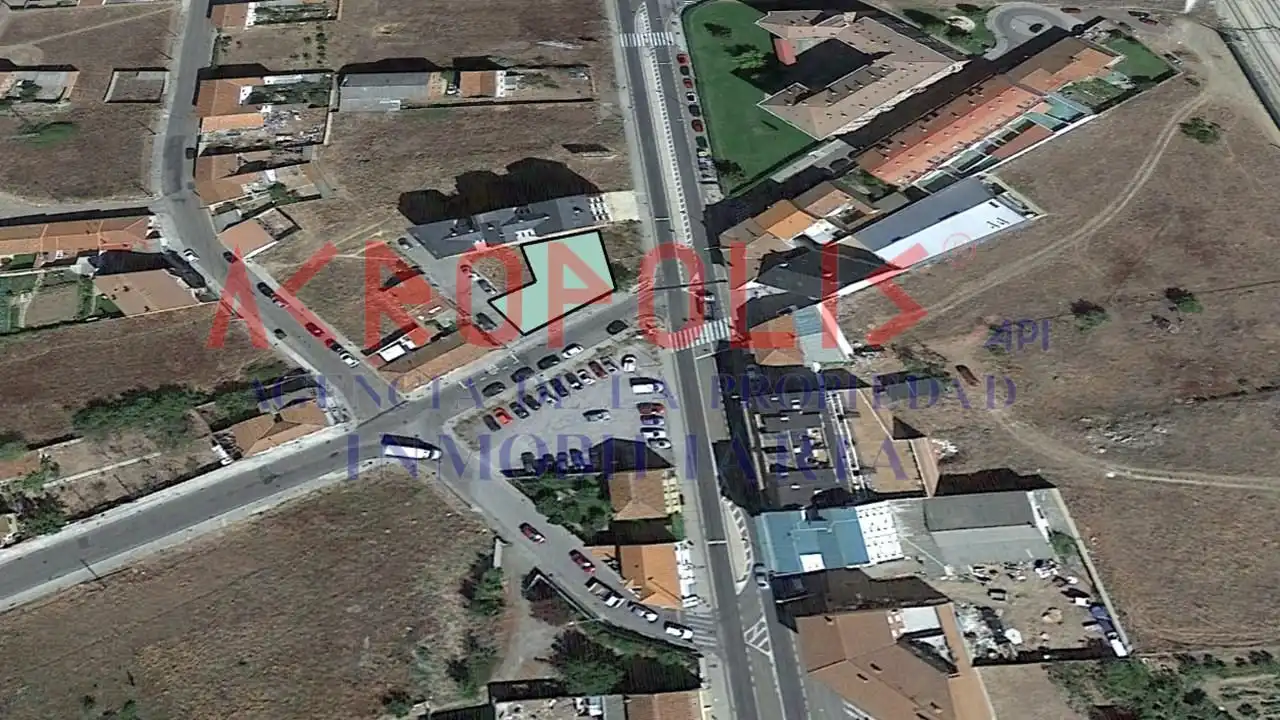Lands and plots for sale in Calle Av. Antibioticos
