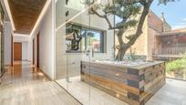 Bany de Casa o xalet en venda en Figueres amb Jardí privat, Terrassa i Piscina