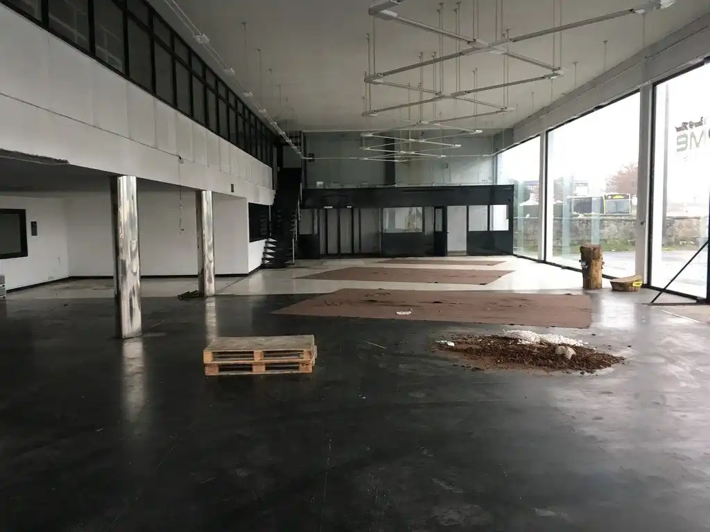 Fabrikhallen zur Miete in Lugo