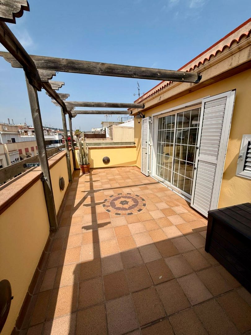 Terrassa de Pis de lloguer en Viladecans amb Aire condicionat, Calefacció i Jardí privat