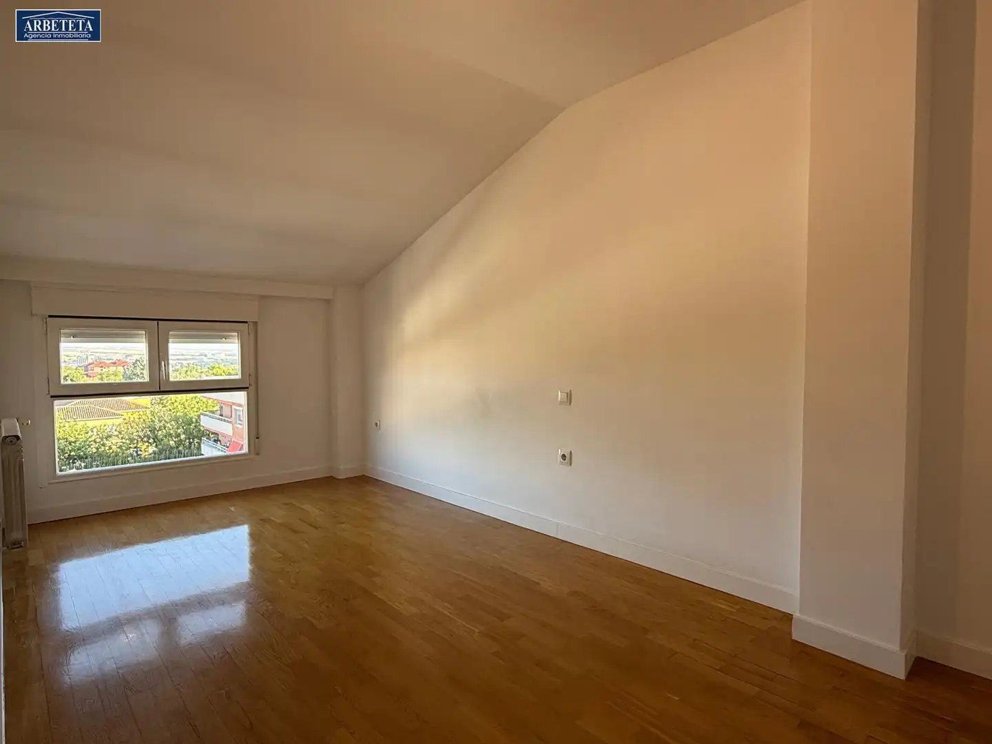 Schlafzimmer von Maisonette zur Miete in Guadalajara mit Klimaanlage, Heizung und Parkett