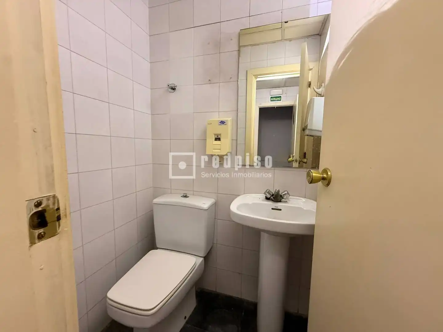 Badezimmer von Geschaftsraum zur Miete in Valencia