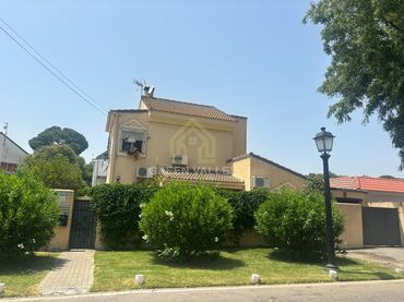 Chalet en venta en Calle Golondrinas Las