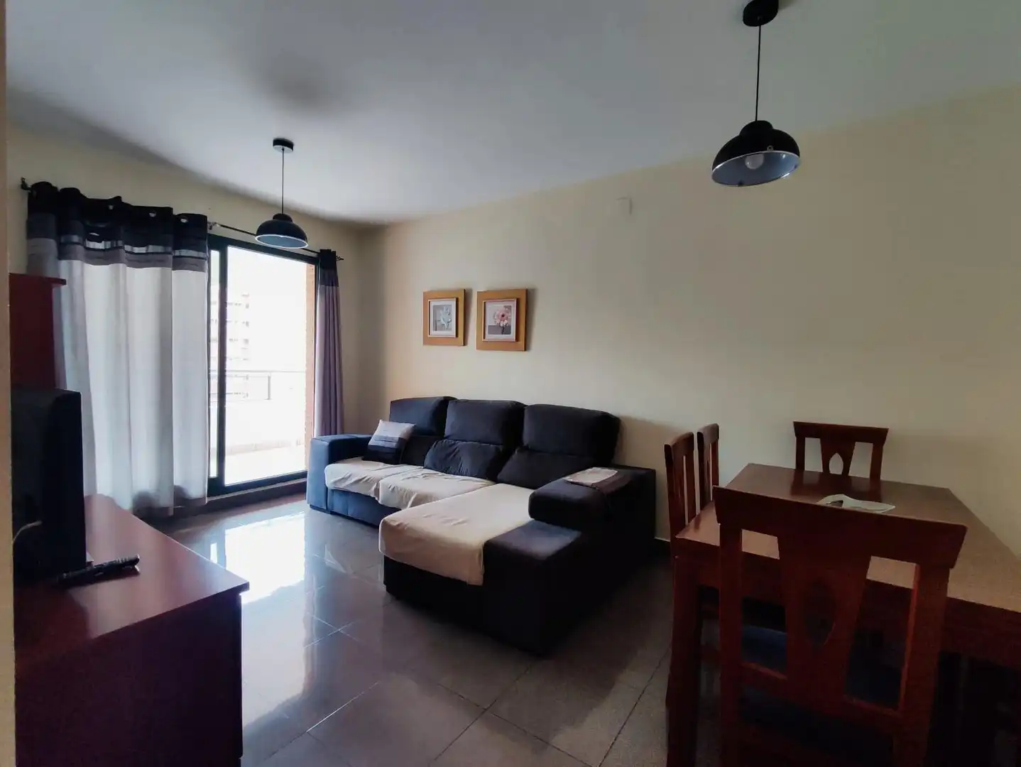 Sala de estar de Apartamento en venta en Benidorm con Aire acondicionado, Calefacción y Jardín privado