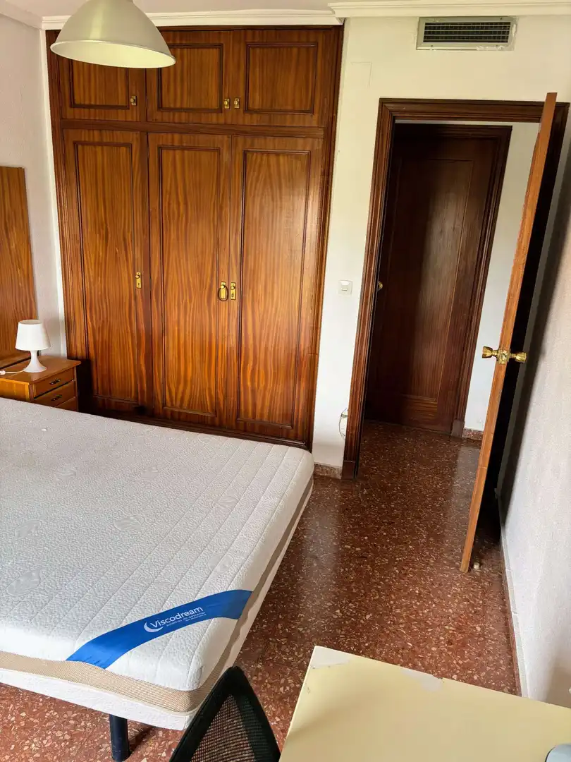 Habitación de Piso para compartir en Murcia con Aire acondicionado, Terraza y Amueblado